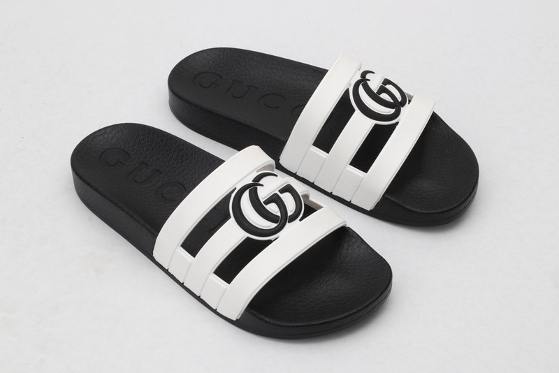 GUCCI SANDALS