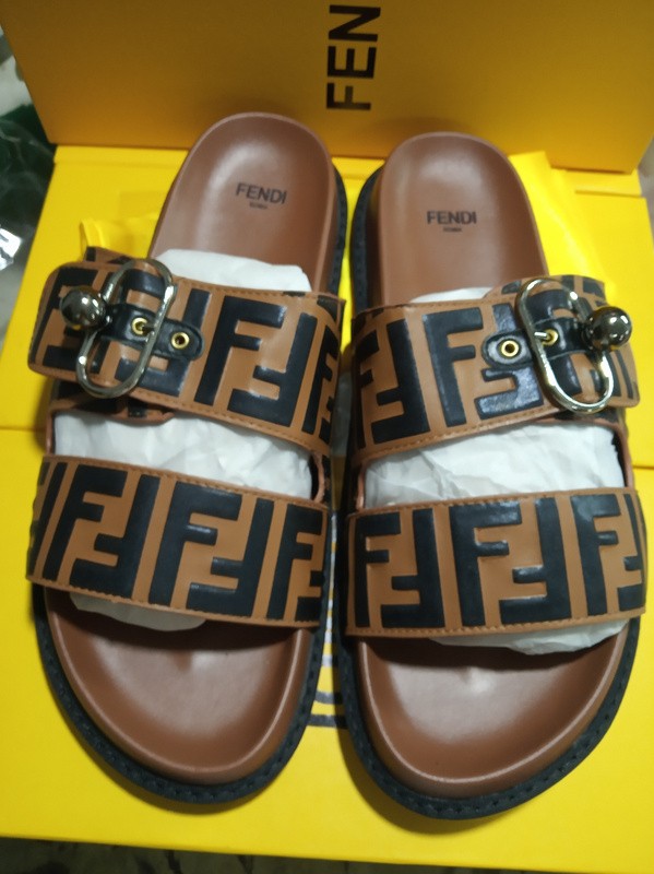 FENDI SLIDE