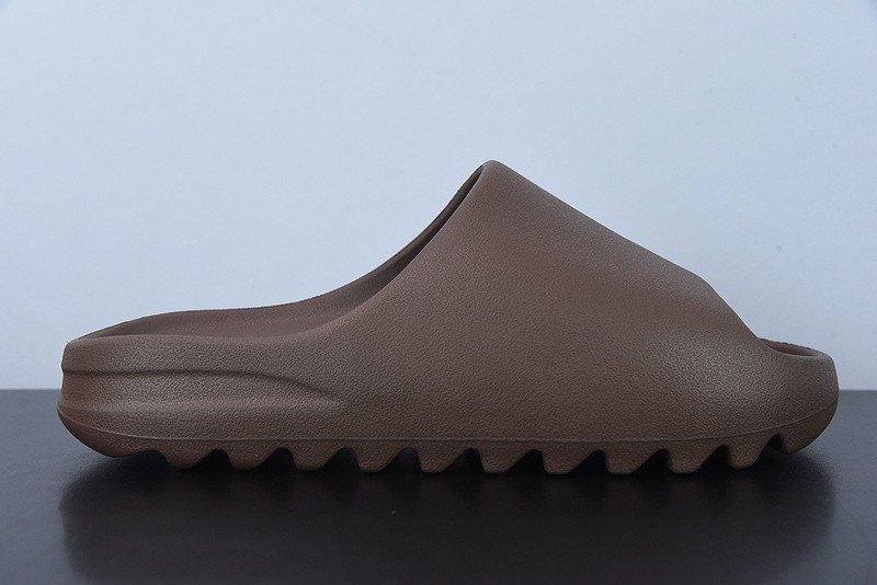 ADIDAS YEEZY SLIDES 'SOOT' 2021 GX6141