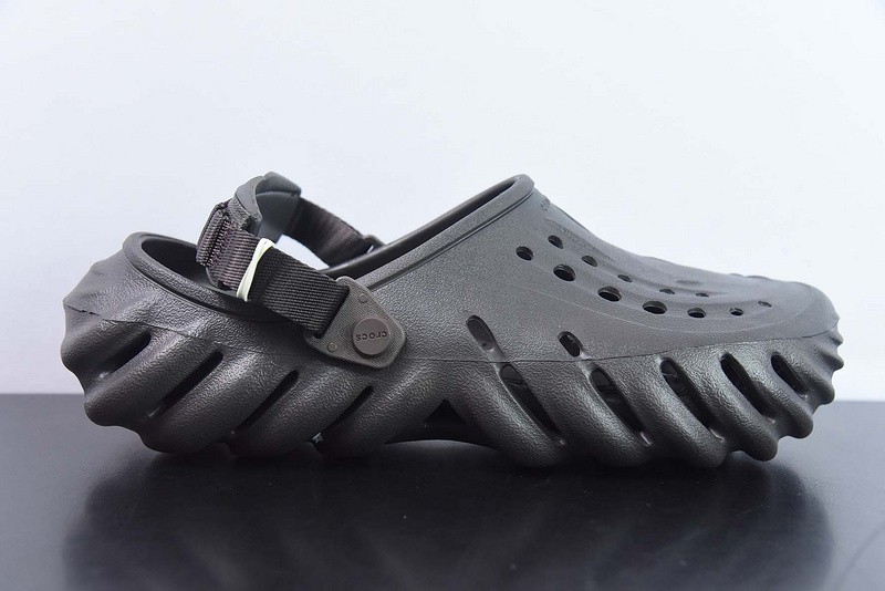 Crocs ECHO CLOG Espresso