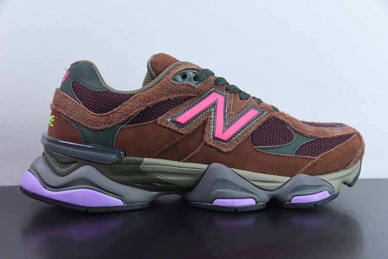 NEW BALANCE SNEAKER