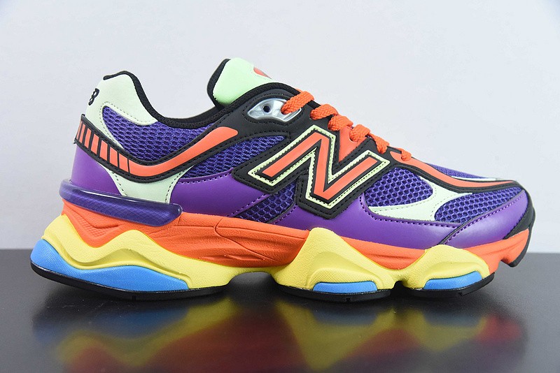 NEW BALANCE SNEAKER