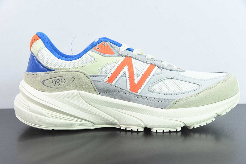NEW BALANCE SNEAKER