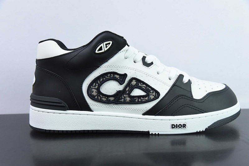 DIO* SNEAKER