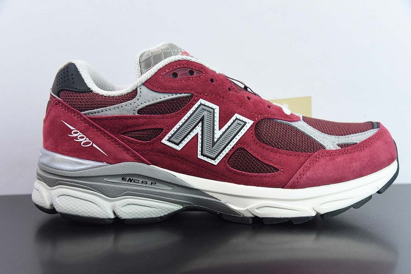 NEW BALANCE SNEAKER