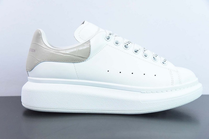 AlexER McEEN SNEAKERS