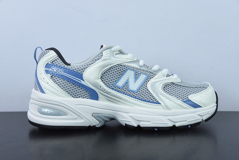 NEW BALANCE SNEAKER