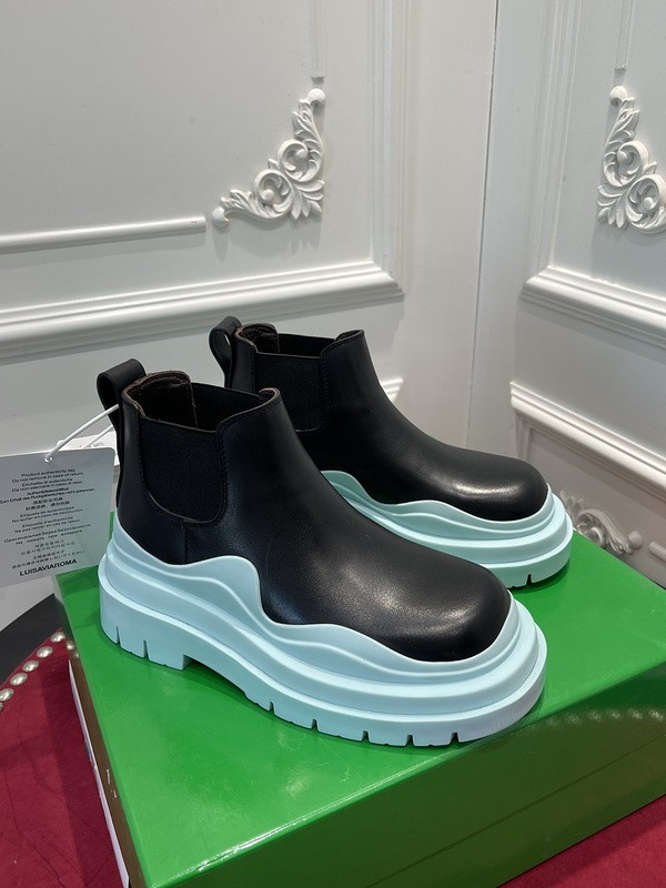 BOTTEGA VENETA SNEAKER
