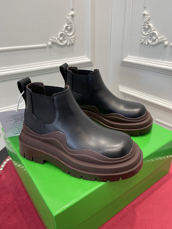 BOTTEGA VENETA SNEAKER