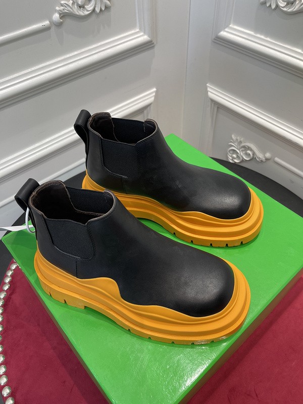 BOTTEGA VENETA SNEAKER