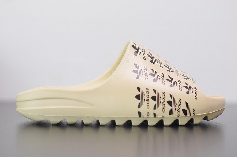 ADIDAS YEEZY SLIDE FW6347