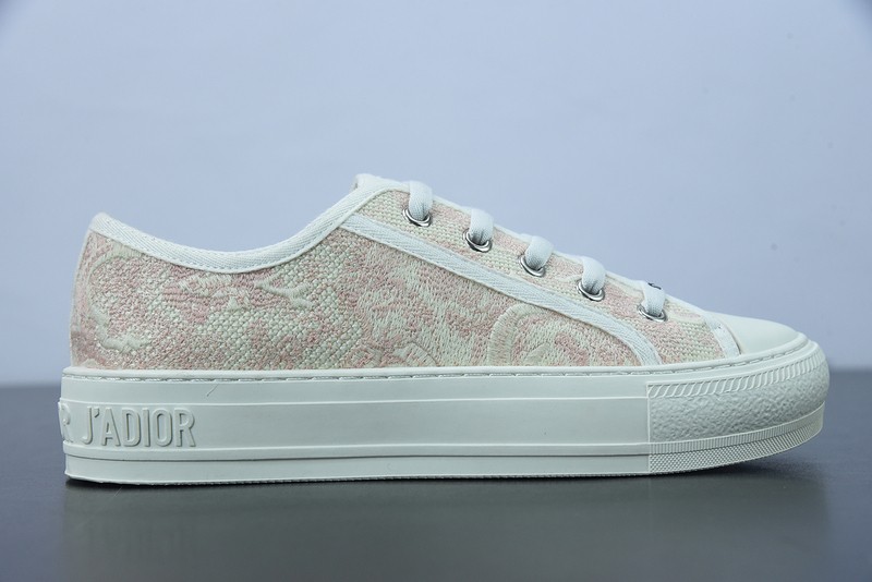 DIO* X CONVERSE SNEAKER