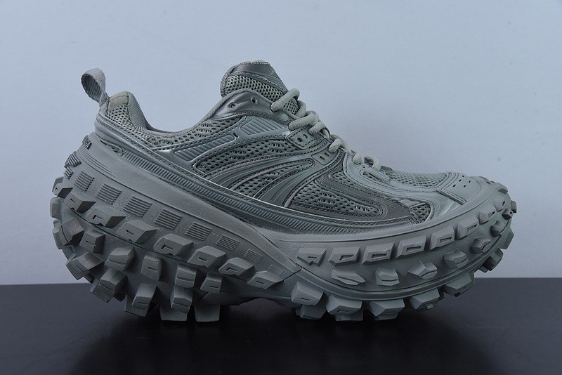 BC DEFENDER RUBBER PLATFORM SNEAKERS