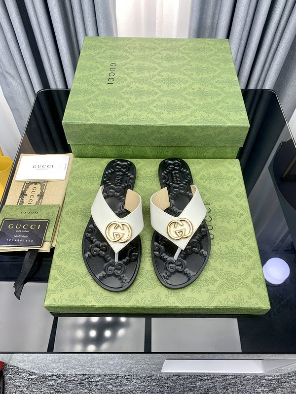 GUCCI SANDALS