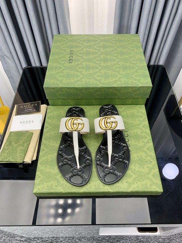 GUCCI SANDALS