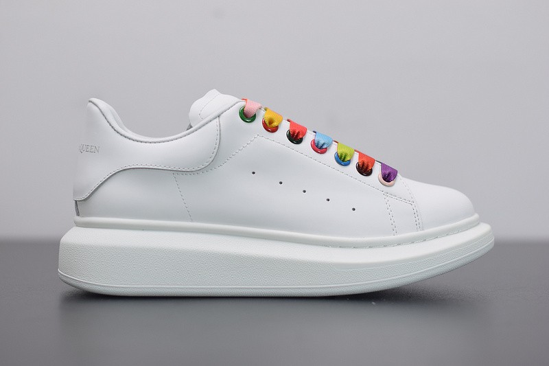 AlexER  McEEN SNEAKERS