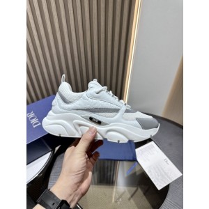 DIOR B22 Sneakers