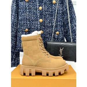 LVT BOOTS