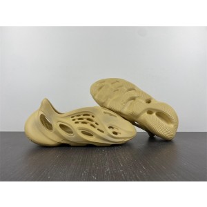 ADIDAS YEEZY FOAM RUNNER DESERT SAND GV6843