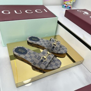 GUCCI SANDALS
