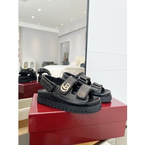 GUCCI SANDALS