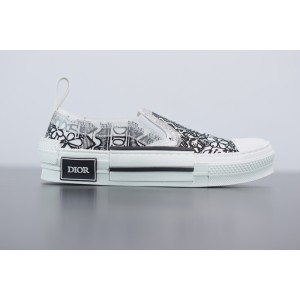 DIO* X CONVERSE SNEAKER