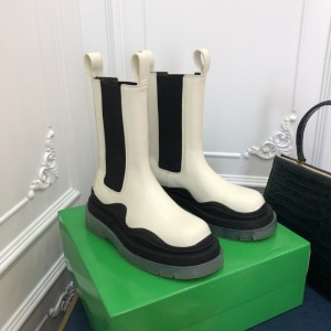 BOTTEGA VENETA SNEAKER