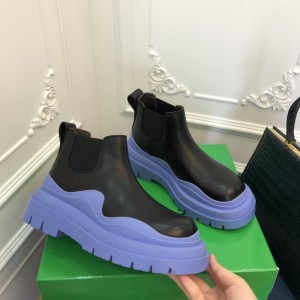 BOTTEGA VENETA SNEAKER