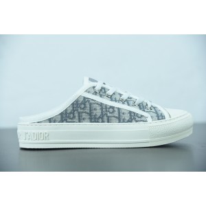CHRISTIAN DIO*  J'ADIOR X CONVERSE SNEAKER
