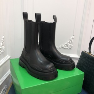 BOTTEGA VENETA SNEAKER
