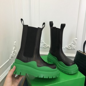BOTTEGA VENETA SNEAKER