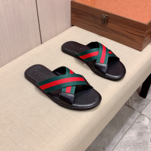 GUCCI SANDALS