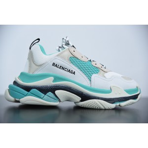 BC TRIPLE S TRAINER  WHITE 524039 W09OH 3005