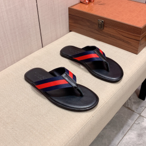GUCCI SANDALS
