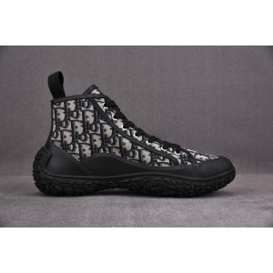 DIO* SNEAKER