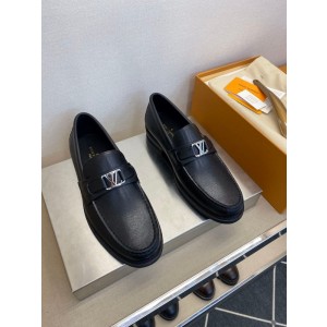 LVT shoes