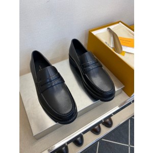 LVT shoes
