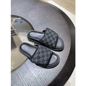 GUCCI SANDALS