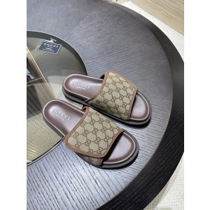 GUCCI SANDALS