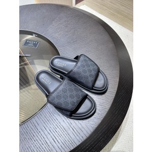 GUCCI SANDALS