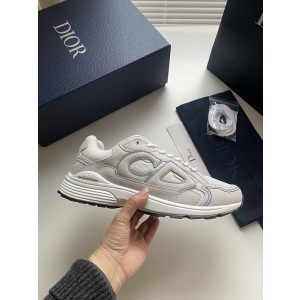 DIO* SNEAKER