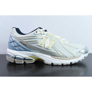 NEW BALANCE SNEAKER