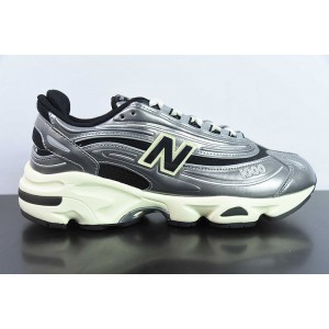 NEW BALANCE SNEAKER