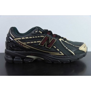 NEW BALANCE SNEAKER