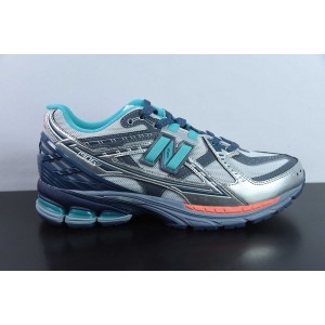 NEW BALANCE SNEAKER