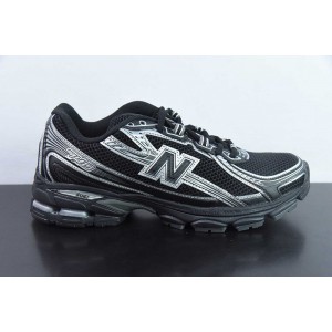 NEW BALANCE SNEAKER