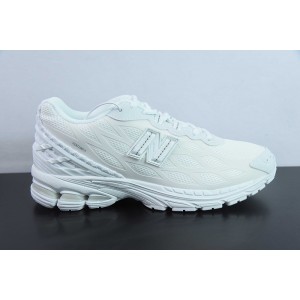 NEW BALANCE SNEAKER