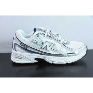 NEW BALANCE SNEAKER