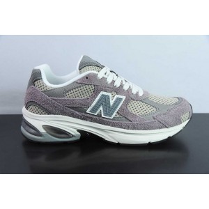 NEW BALANCE SNEAKER
