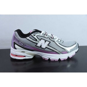 NEW BALANCE SNEAKER